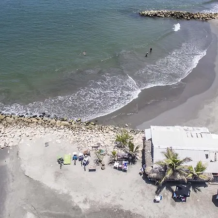 Laid Back Beach View Edificio Conquistador Cartagena