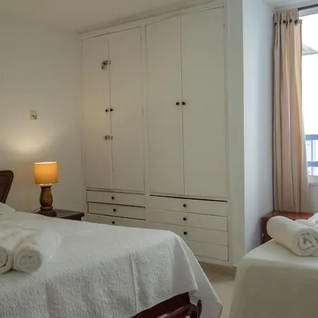 Laid Back Beach View Edificio Conquistador * Cartagena